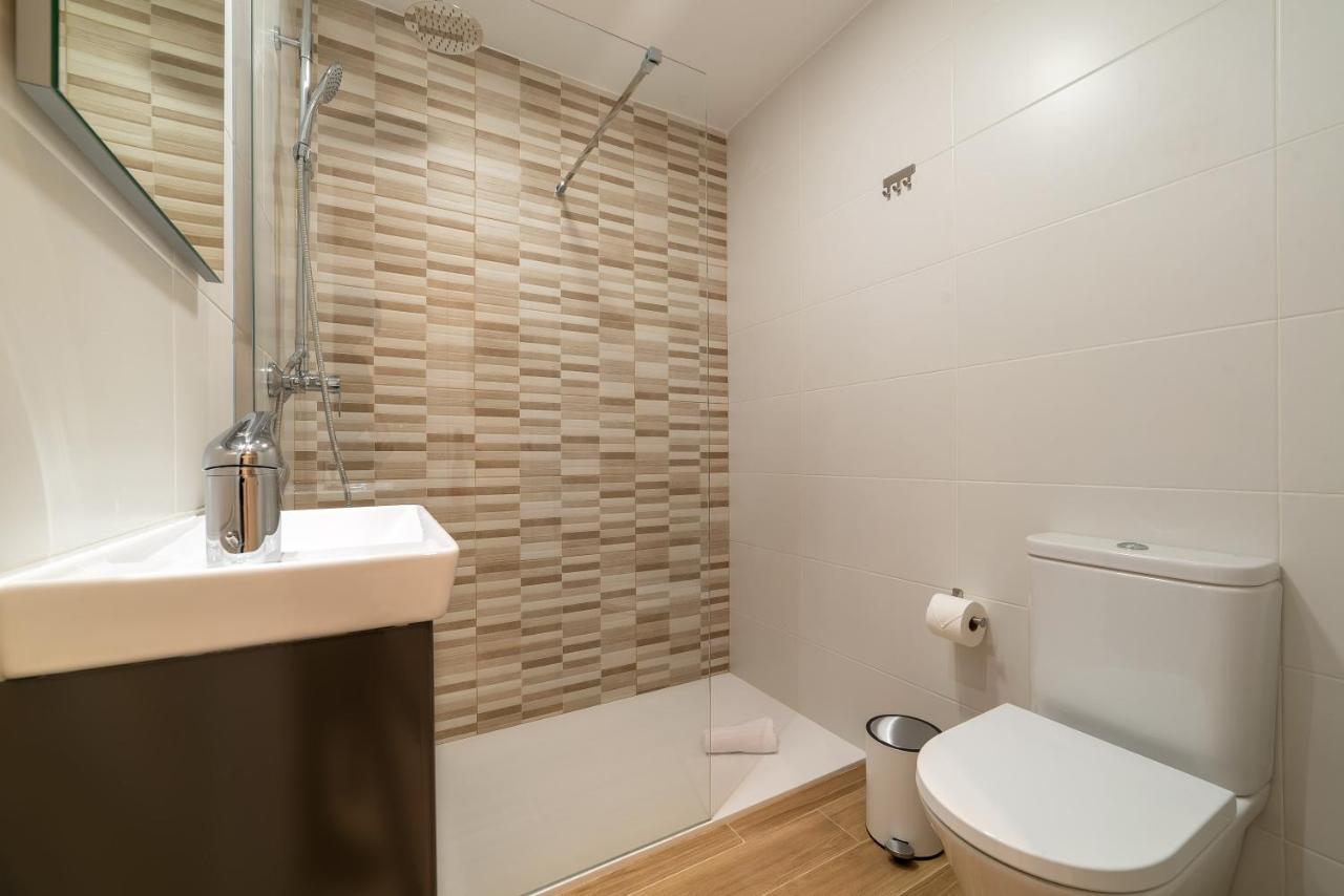 Ultreia Seven Rooms By Adelolo ซานติอาโก เด กอมโปสเตลา ภายนอก รูปภาพ